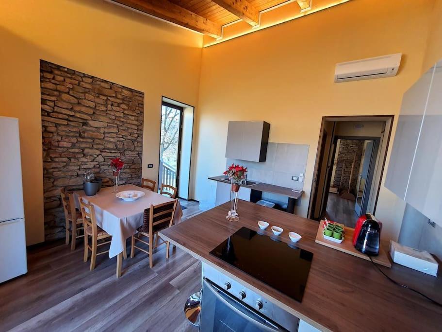 Villa Cristallo Private Apartment Fontanelice Εξωτερικό φωτογραφία
