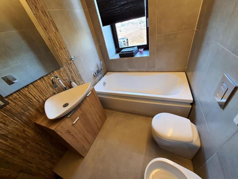 Villa Cristallo Private Apartment Fontanelice Εξωτερικό φωτογραφία