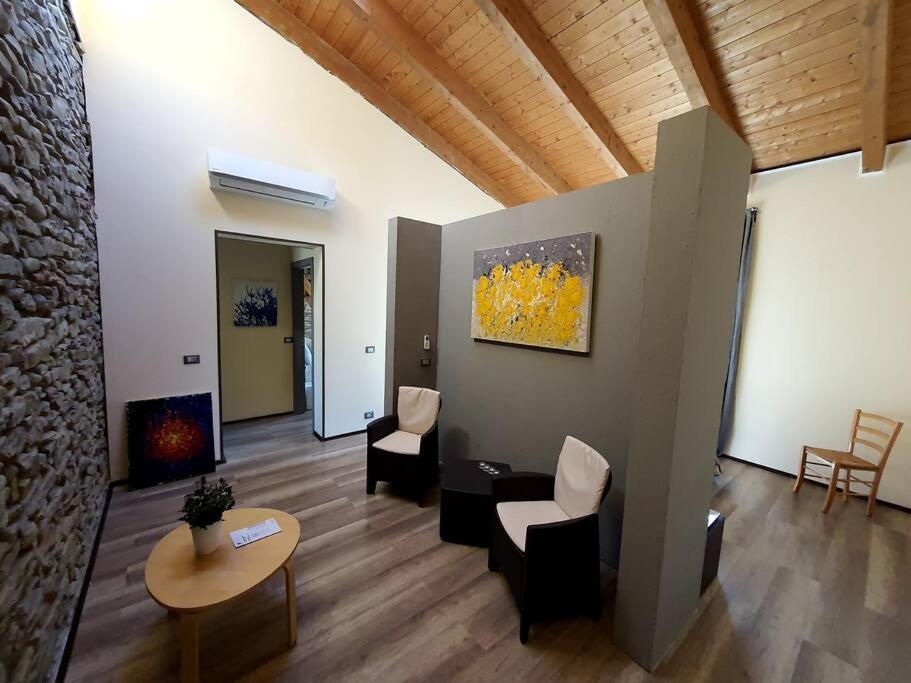 Villa Cristallo Private Apartment Fontanelice Εξωτερικό φωτογραφία